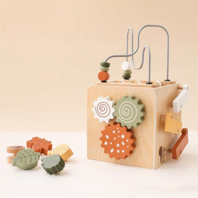 Geometric shape matching busy box puzzle toy