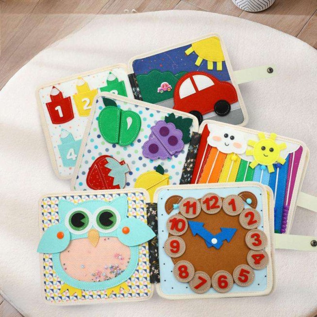 Durable and safe children's felt activity board