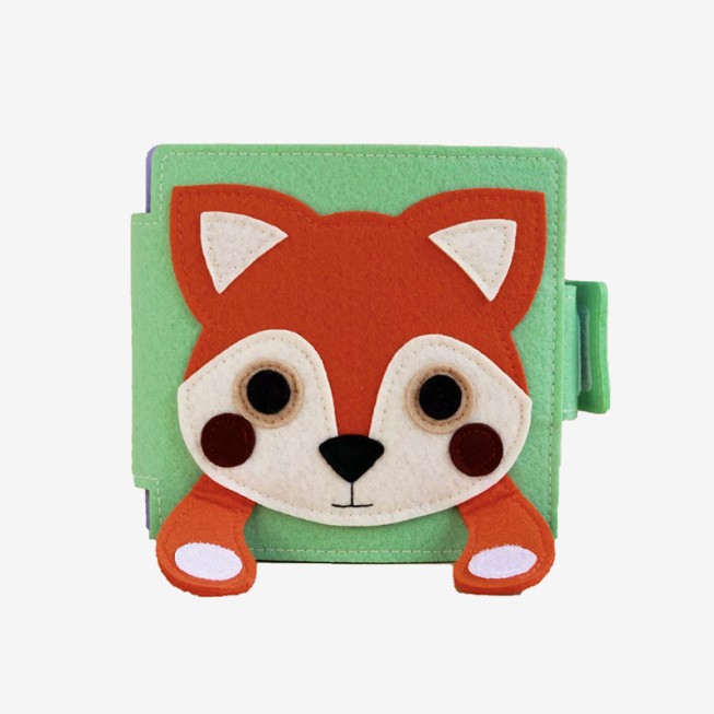 Compact cartoon children's felt activity board