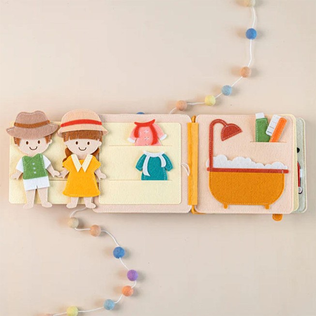 Cartoon eco-friendly children's felt activity board