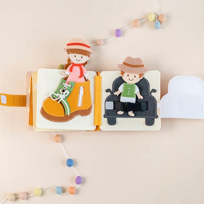 Cartoon eco-friendly children's felt activity board