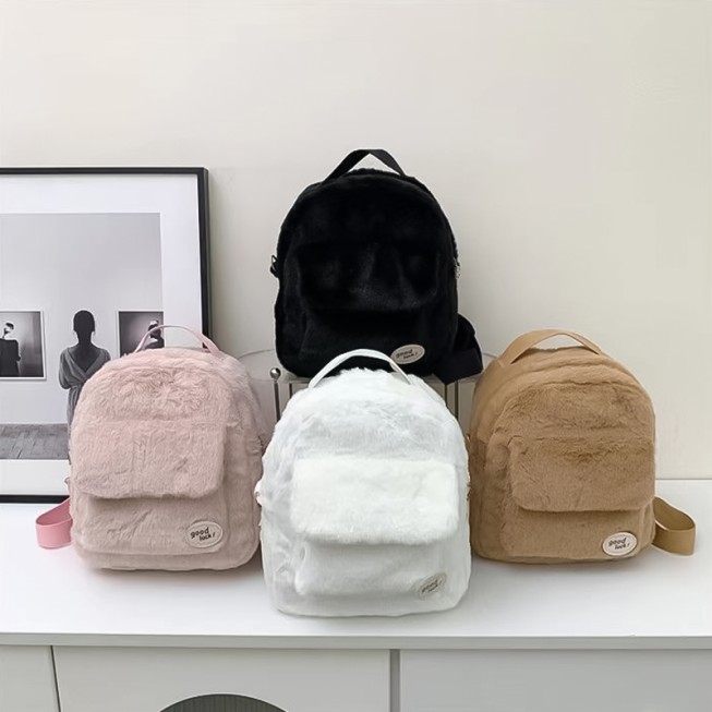 Solid color simple plush children's backpack